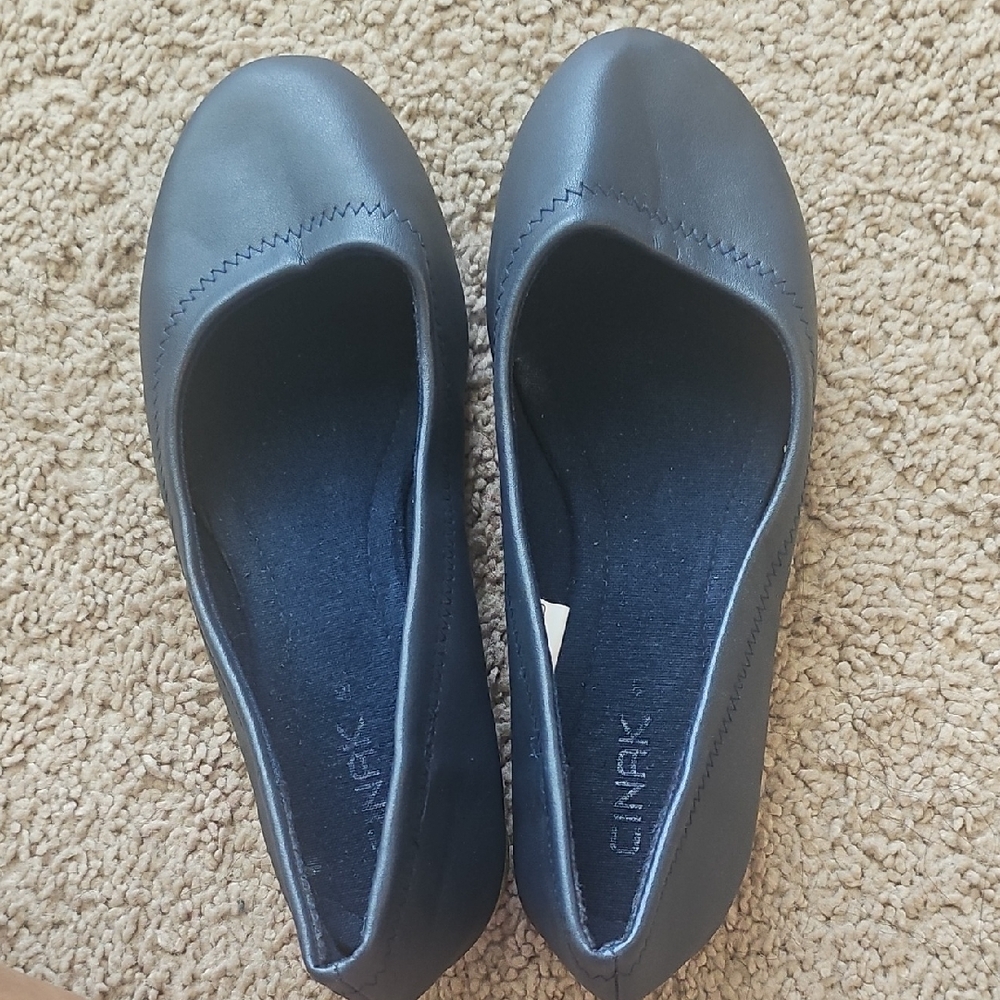 Cinak Women's Classic Gray Loafers